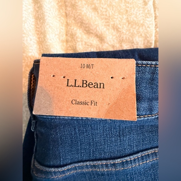 L.L. Bean Women's Classic True Shape Blue Jeans Size 10 - Picture 4 of 7